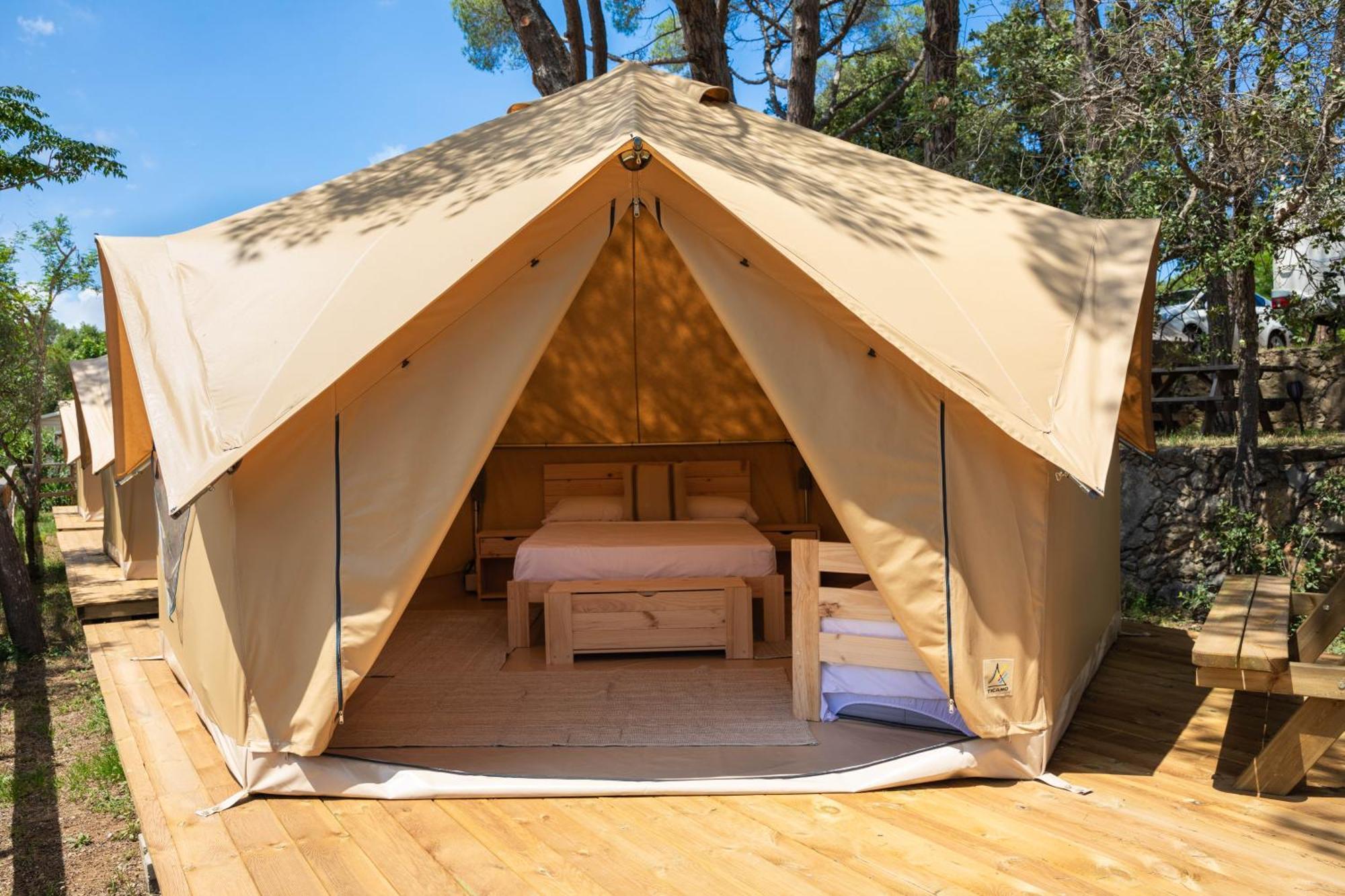Camping 3 Estrellas Costa Brava วาญ-โญเบรกา ภายนอก รูปภาพ